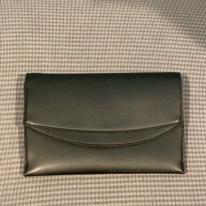 New Black Target Clutch